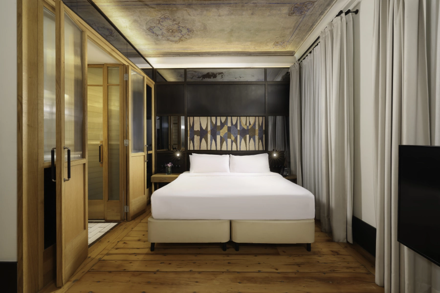 Historical Junior Suite