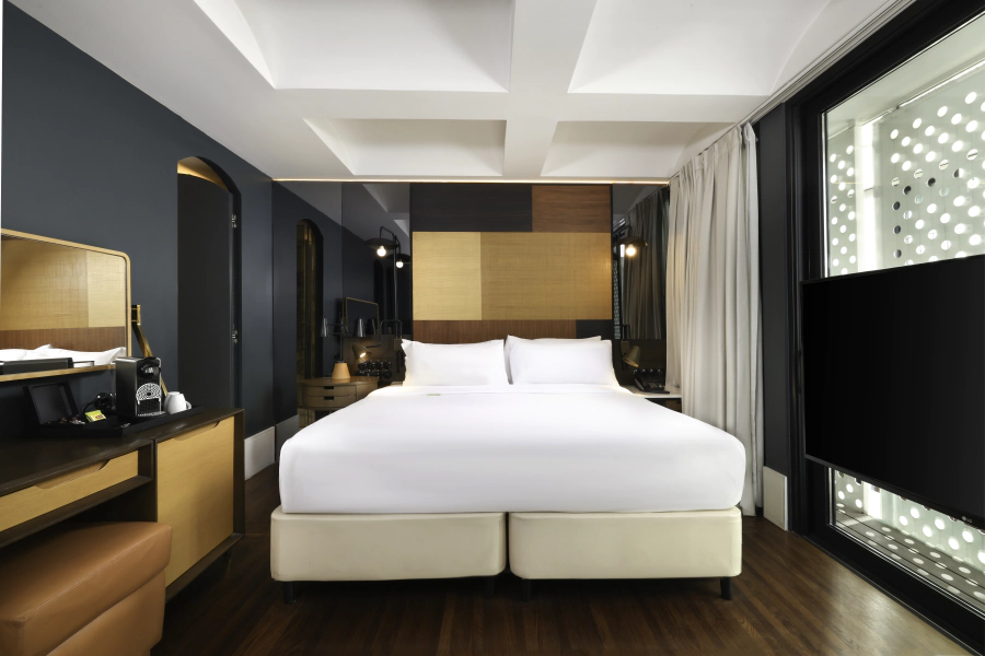 Premium Suite