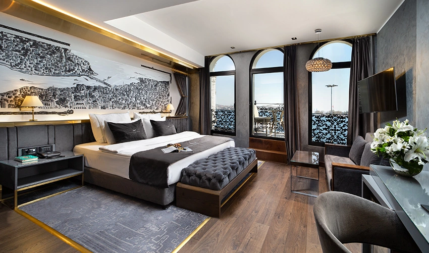 Executive Deniz Manzaralı Suit